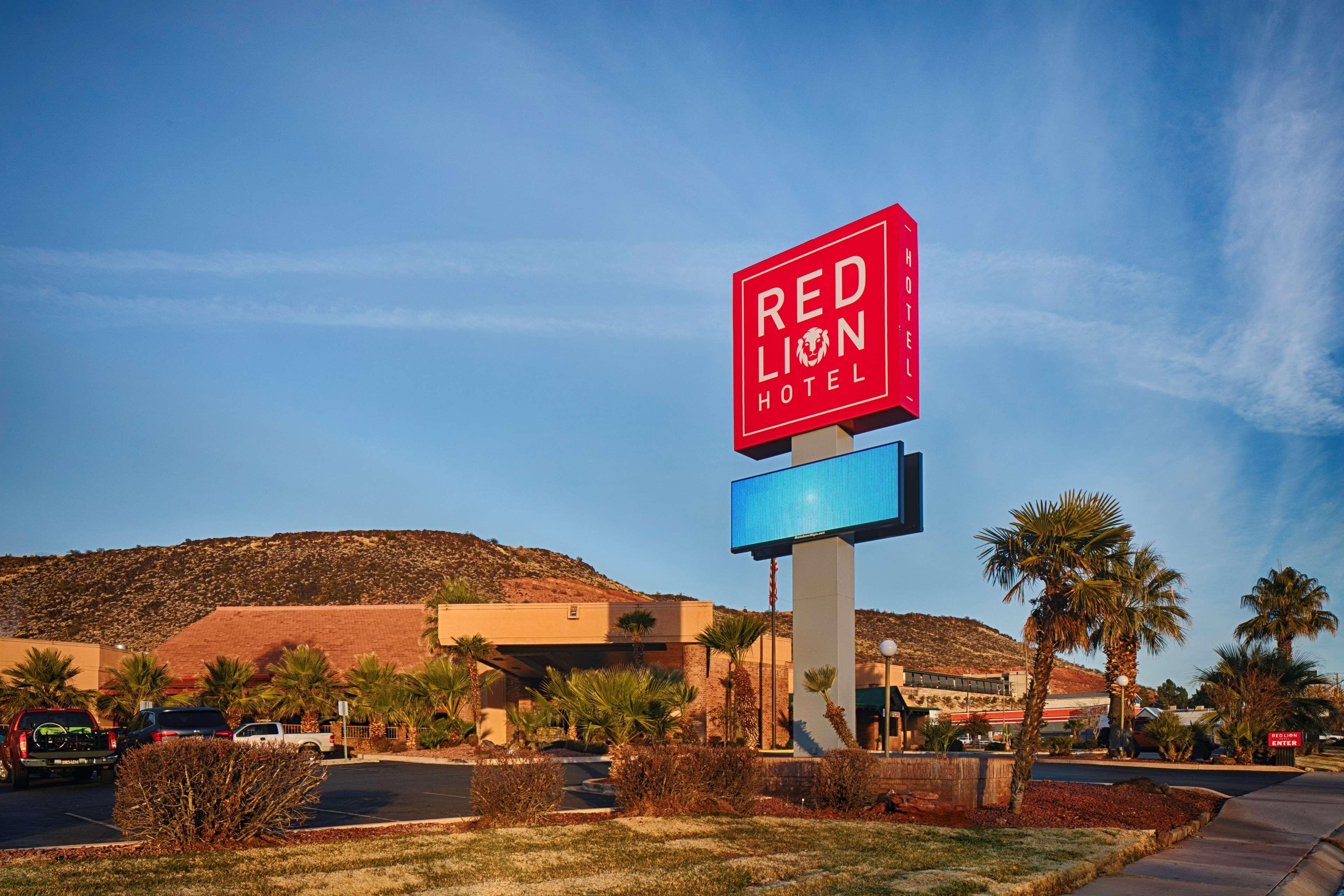 Red Lion Hotel And Conference Center St. George Exterior photo
