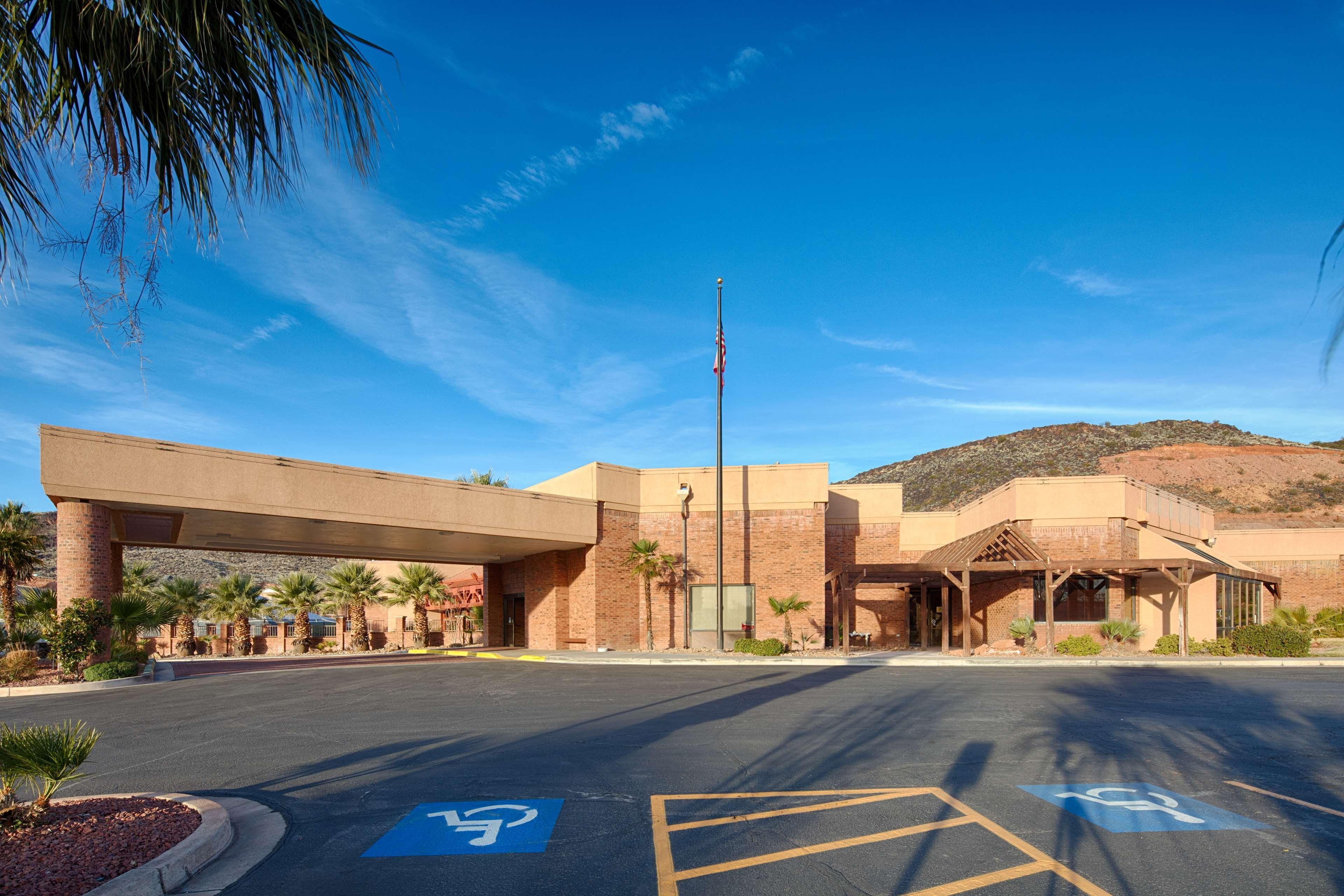 Red Lion Hotel And Conference Center St. George Exterior photo